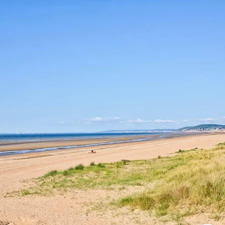 Charming Seaside House *