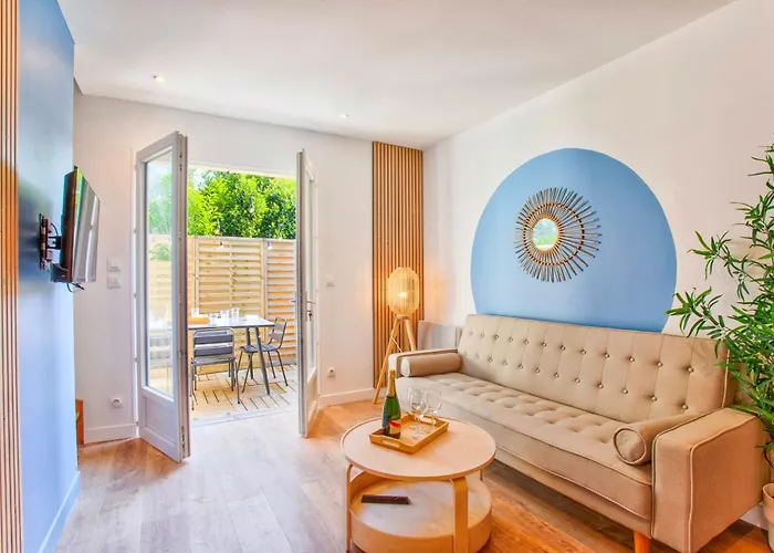 Charming Seaside House Feriehus